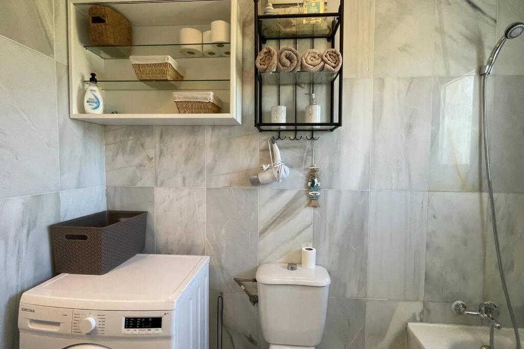 Atico Con Bonita Vista. En Urbanizacion Privada.! Apartamento Estepona Exterior foto